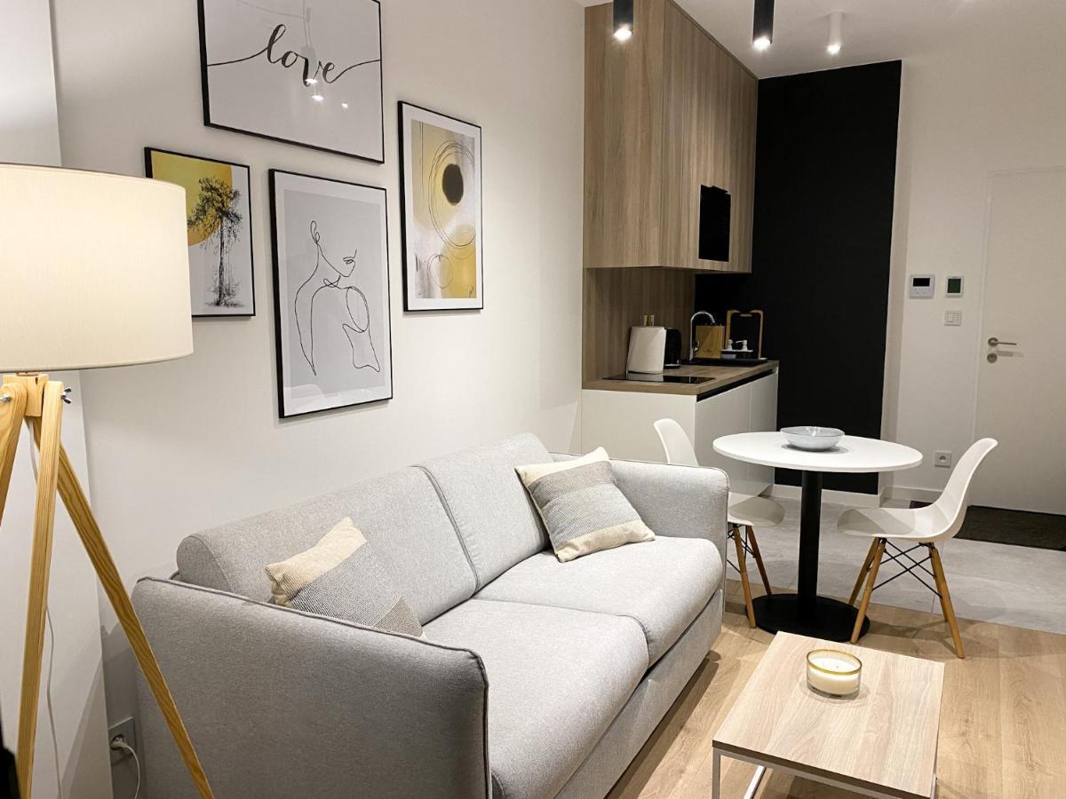 O! Shellter Apartment Luxury By Oskar Рогово Екстериор снимка