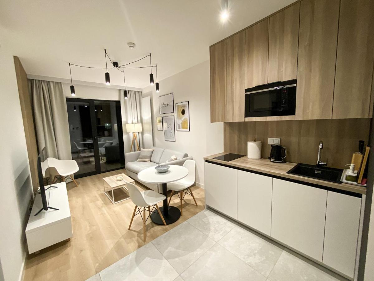 O! Shellter Apartment Luxury By Oskar Рогово Екстериор снимка