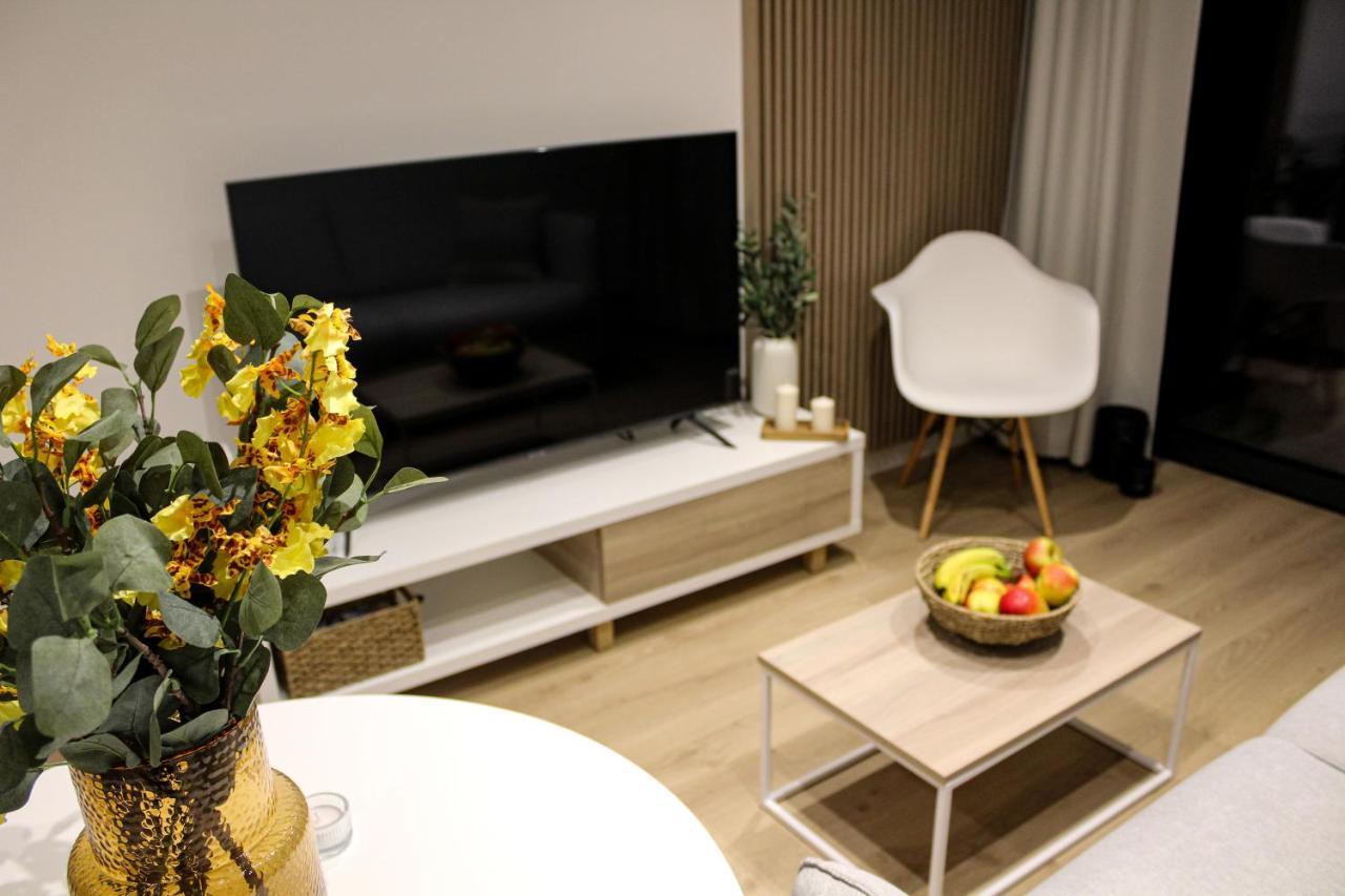 O! Shellter Apartment Luxury By Oskar Рогово Екстериор снимка